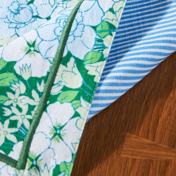 Lyla Floral Two Sided Runner * - Picture 2 of 10